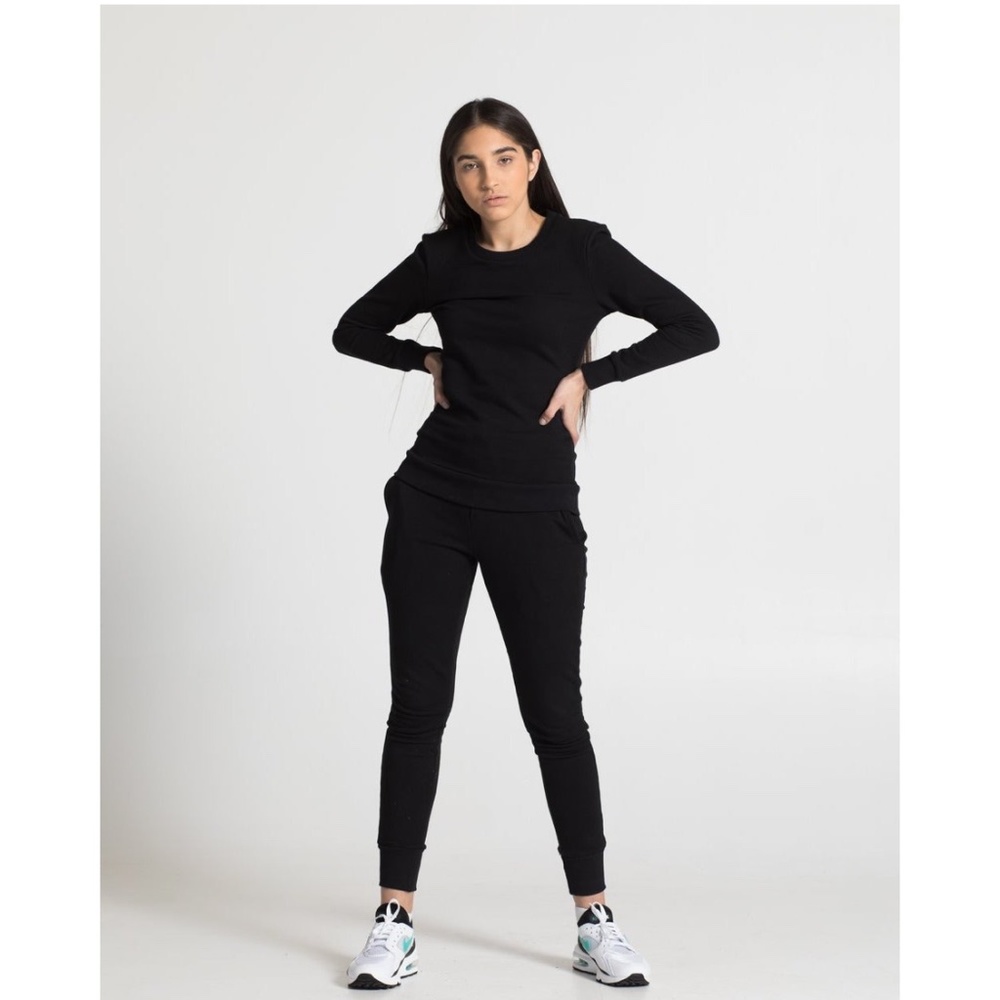 Sweatsuit in Black NWT - The Label